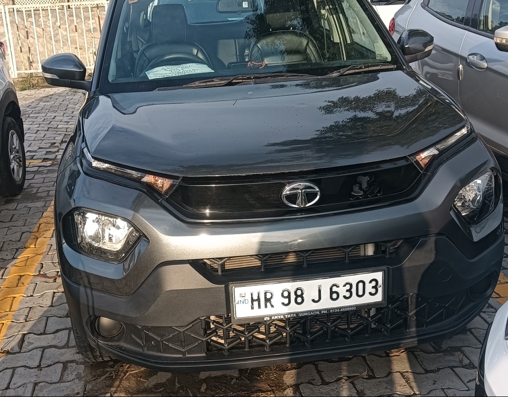 2023 Tata Punch Adventure 