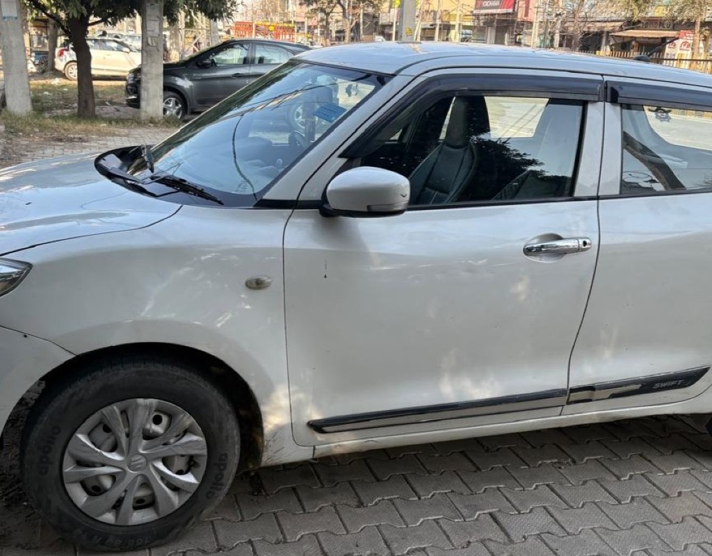 2018 Maruti Swift LXi 